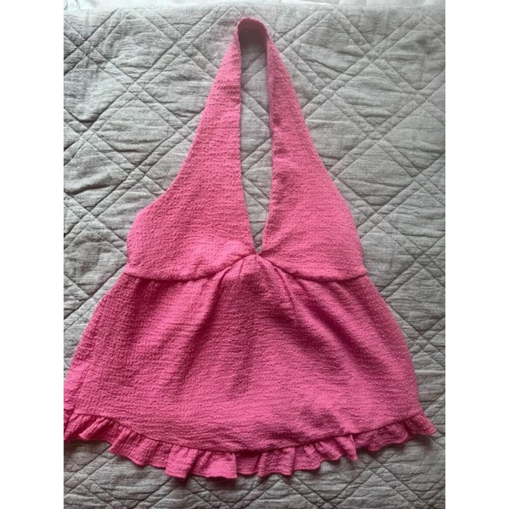 pink halter top
